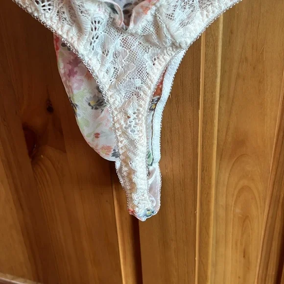 Victoria's Secret Floral Lace Chemise - Pink and White - Picture 7 of 9